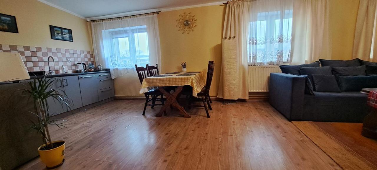 Apartament Alcatraz Z Kominkiem Kamienna Gora Bagian luar foto